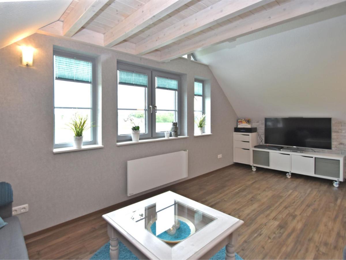 Modern Apartment In V Hl Near The Forest Vohl Номер фото