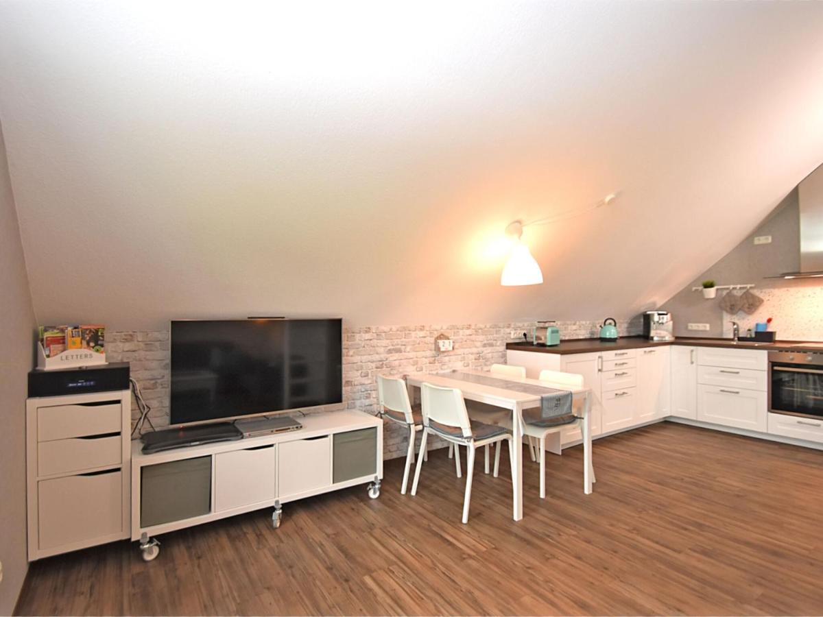 Modern Apartment In V Hl Near The Forest Vohl Номер фото